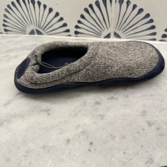 LL Bean Sweater Fleece Slippers - Picture 6 of 6